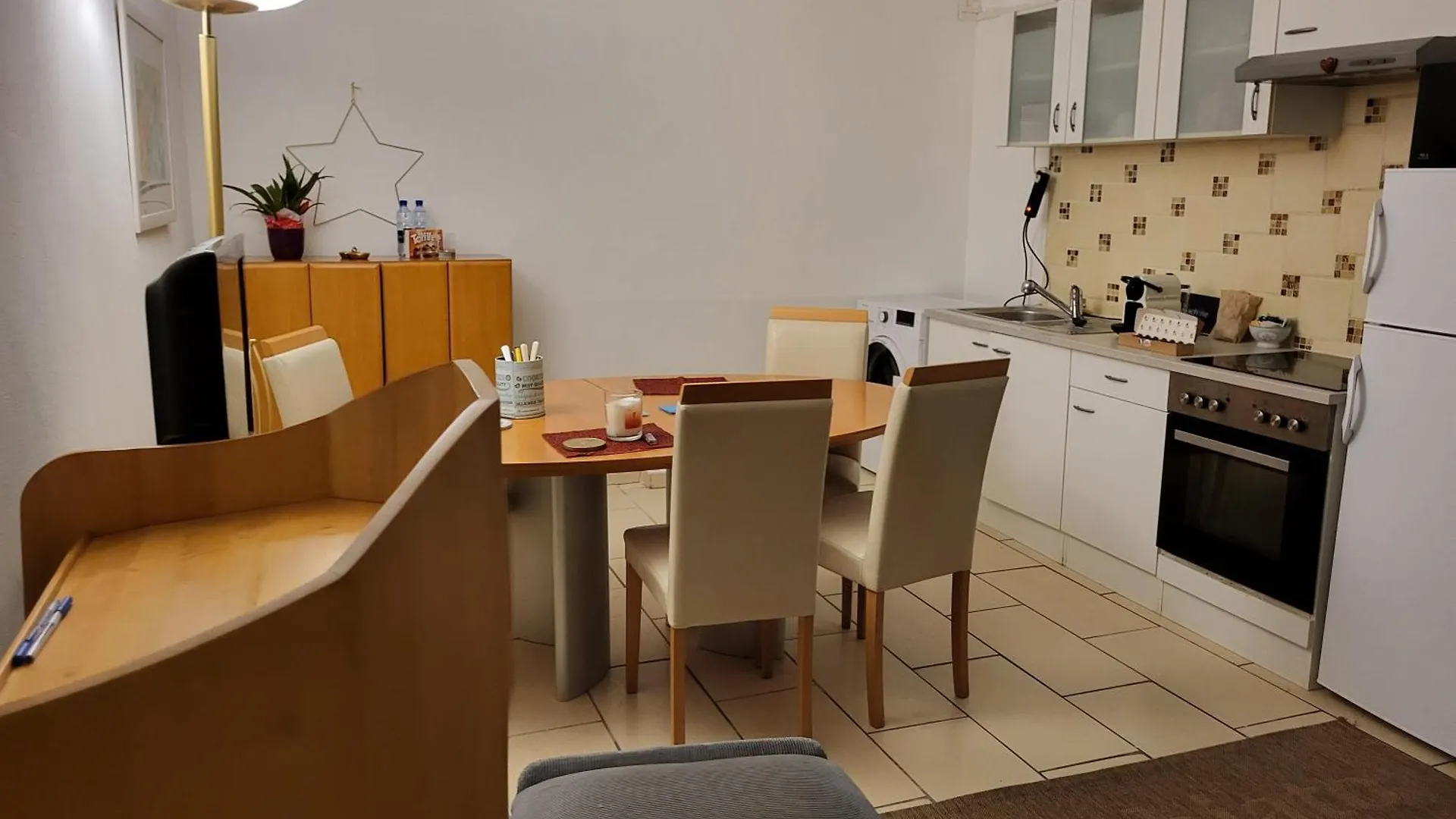 Apartman Residenz Habsburg Schoenbrunn 2 Zi Fewo U3 City Haustiere Bécs
